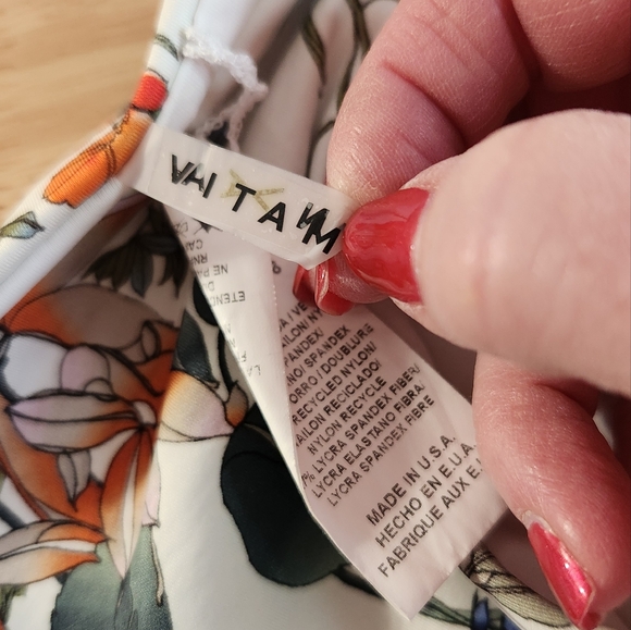 Vitamin A Moss Mojito Bikini Top (8M) and Bottons (14DD) - Picture 5 of 11